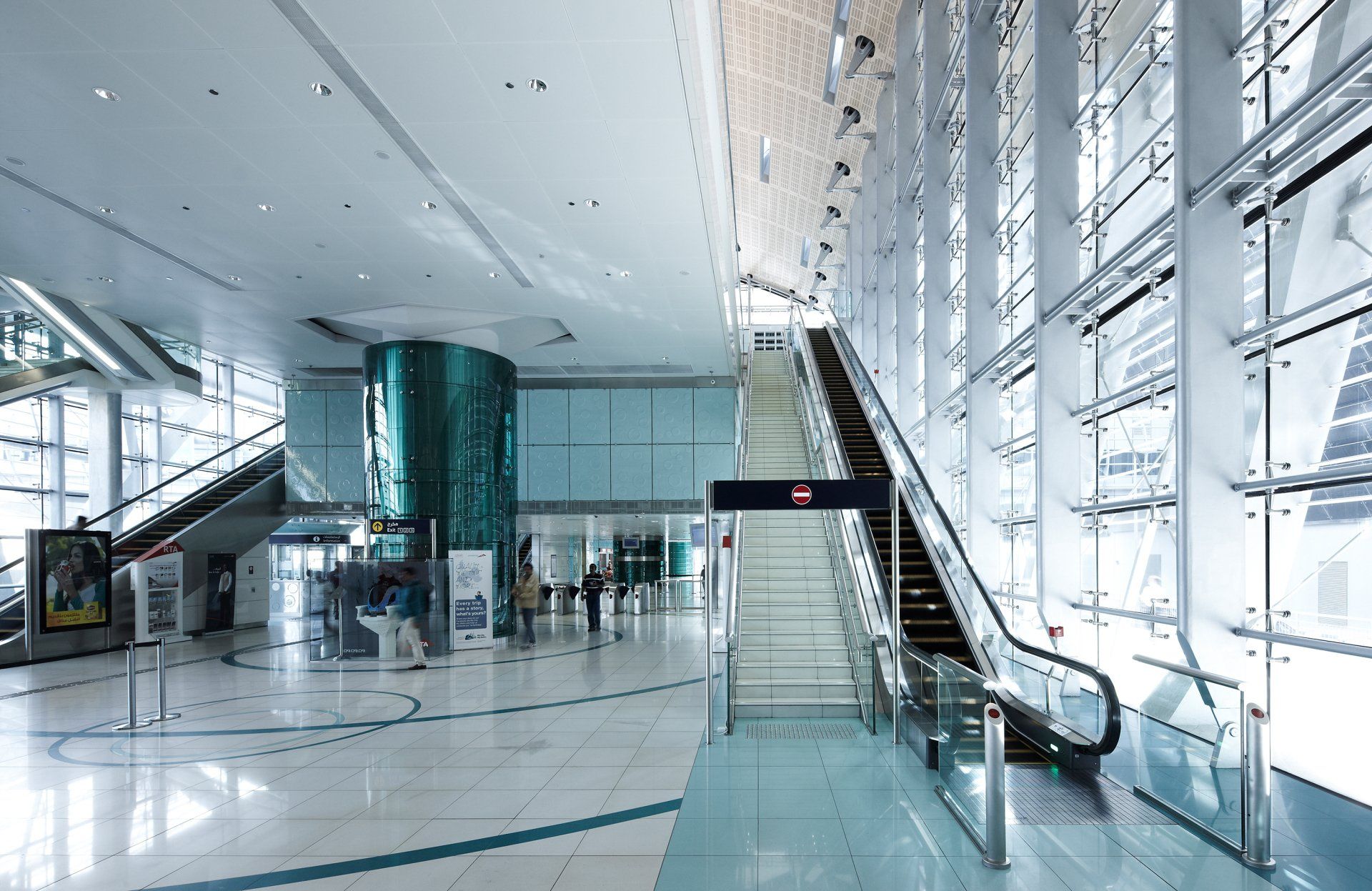 Dubai Metro, Dubai. U.A.E.. ©Dick Holthuis International architectural Photographer.