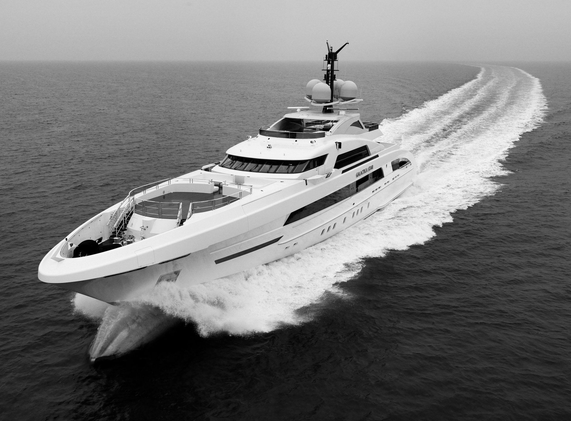 Heesen Yacht 16465 during the sea trials.  ©Dick Holthuis International Yacht Photographer