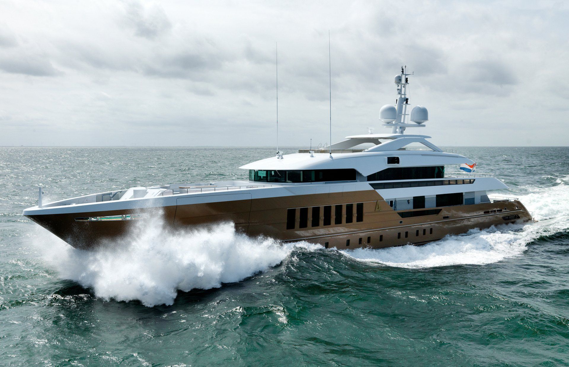 Heesen Yacht 17255 during the sea trials. ©Dick Holthuis International Yacht photographer.