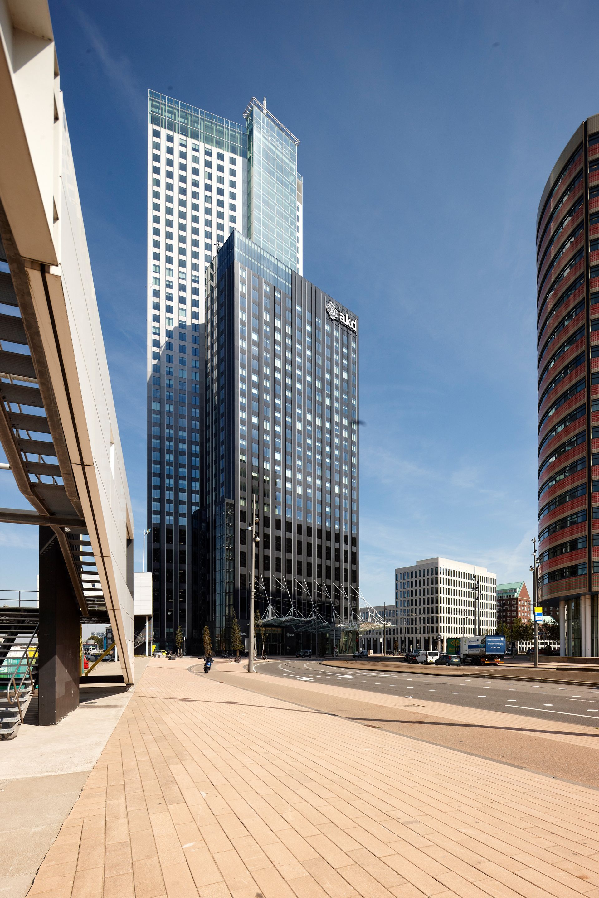 Maastoren, Rotterdam, The Netherlands for Euramax. ©Dick Holthuis International Architectural Photographer