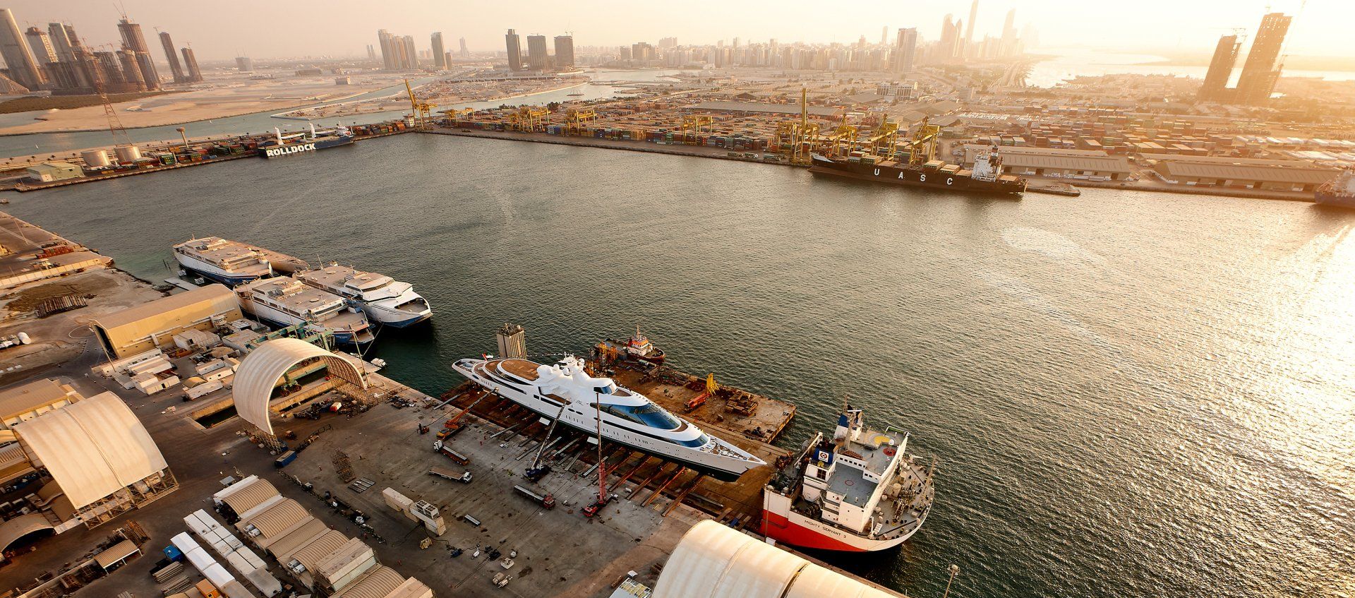 M/Y Yas during the launch in Abu Dhabi, U.A.E. 2011. M/Y Yas during the launch in Abu Dhabi, U.A.E. 2011.