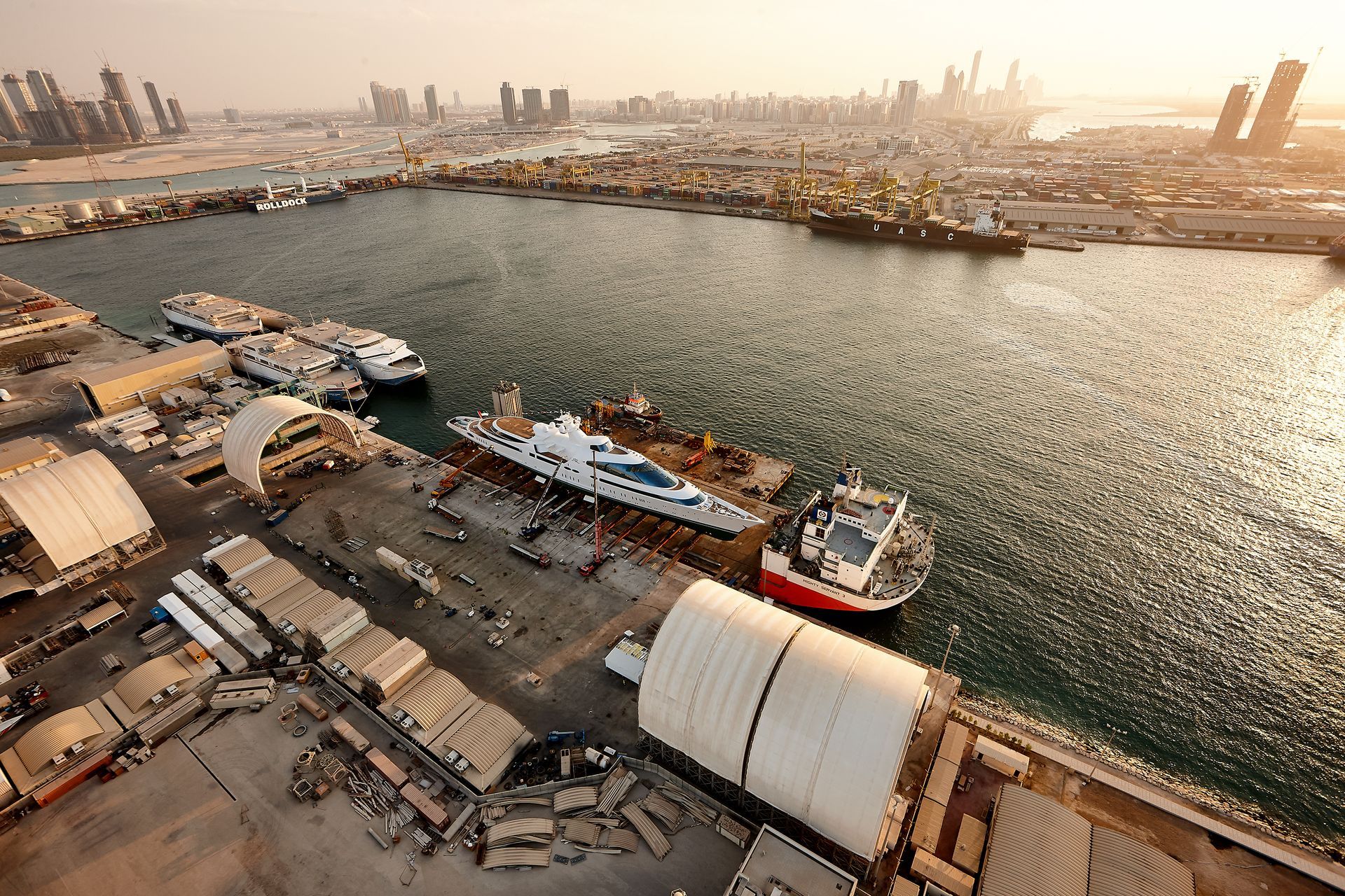 M/Y Yas during the launch in Abu Dhabi U.A.E. 2011. ©Dick Holthuis International Yacht Photographer.