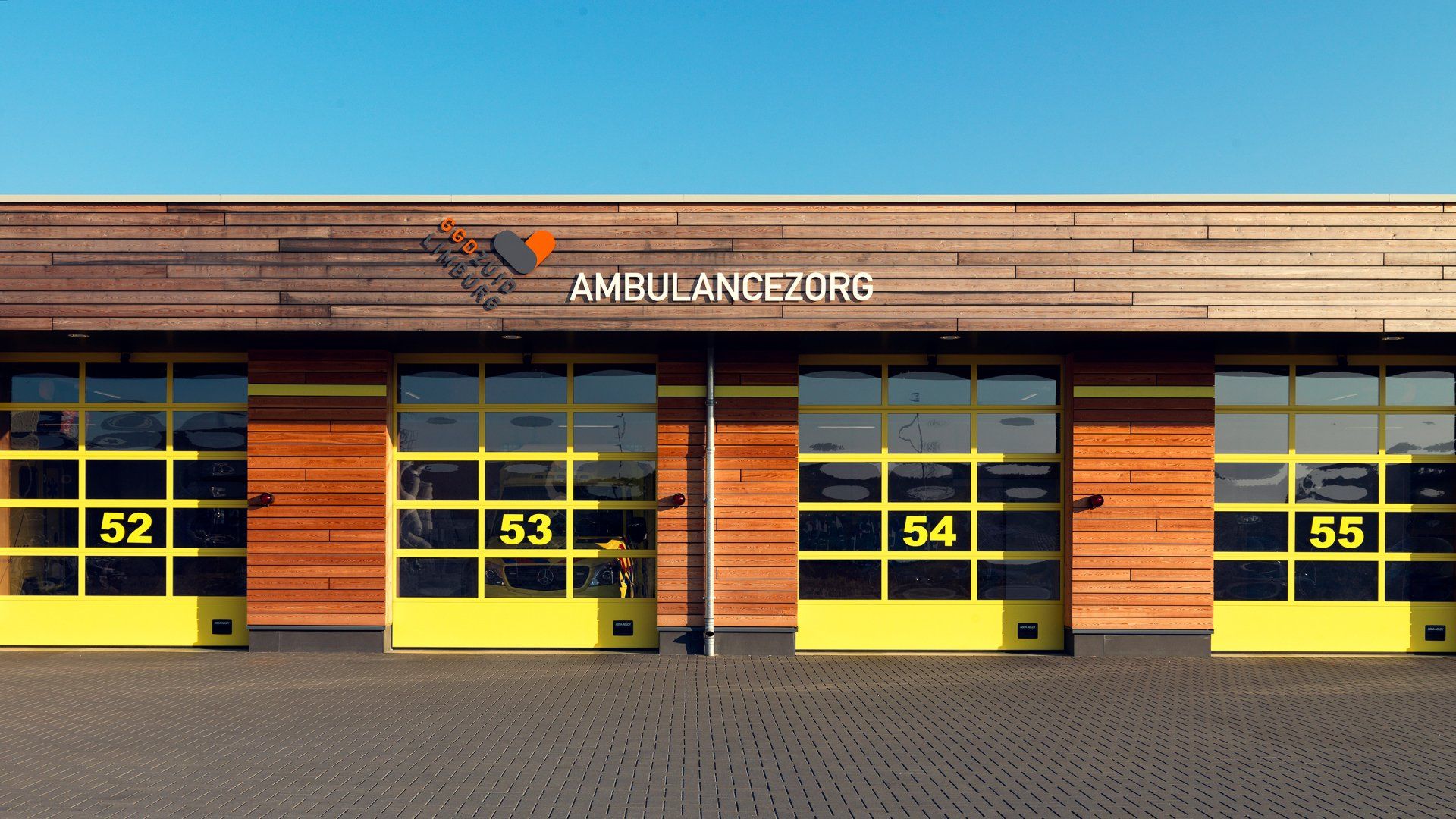 Ambulance post, Weert, The Netherlands. For Verheijen Smeets Architecten.  ©Dick Holthuis International Architectural Photographer