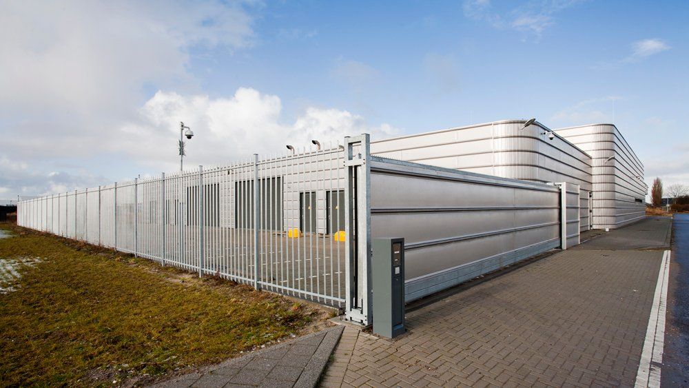 Commercial Fence — Youngstown, OH — Austintown Fence Commercial Fence — Youngstown, OH — Austintown Fence