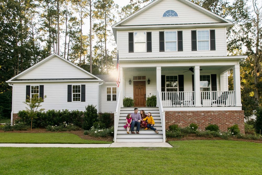 An artist 's impression of a house cut in half.
