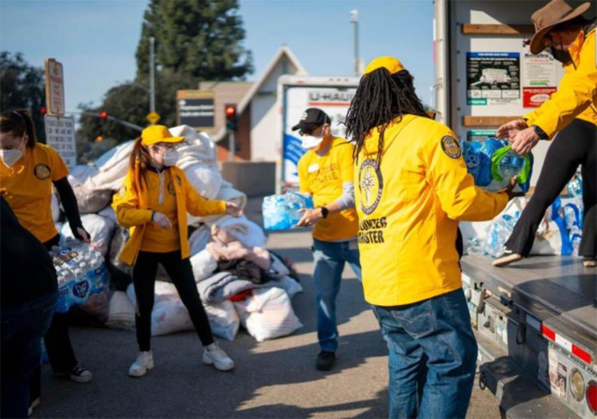 What Are the Different Types of Volunteer Programs and Which One Is ...
