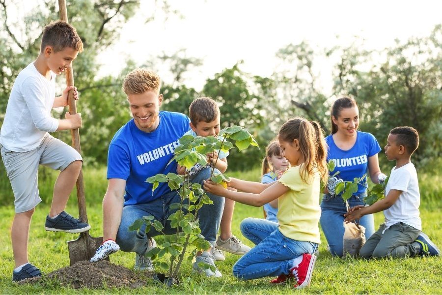 Benefits of Volunteering: Why It’s Good for You