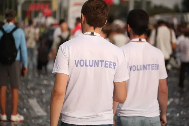 How Nonprofits Can Structure Volunteer Compensation Legally