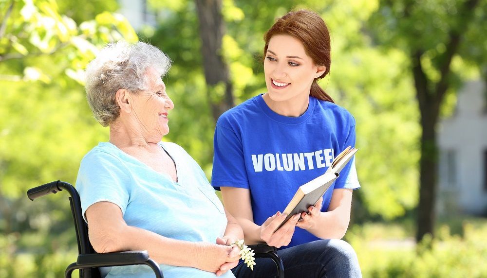 How to Be a Good Volunteer Without Spending Money