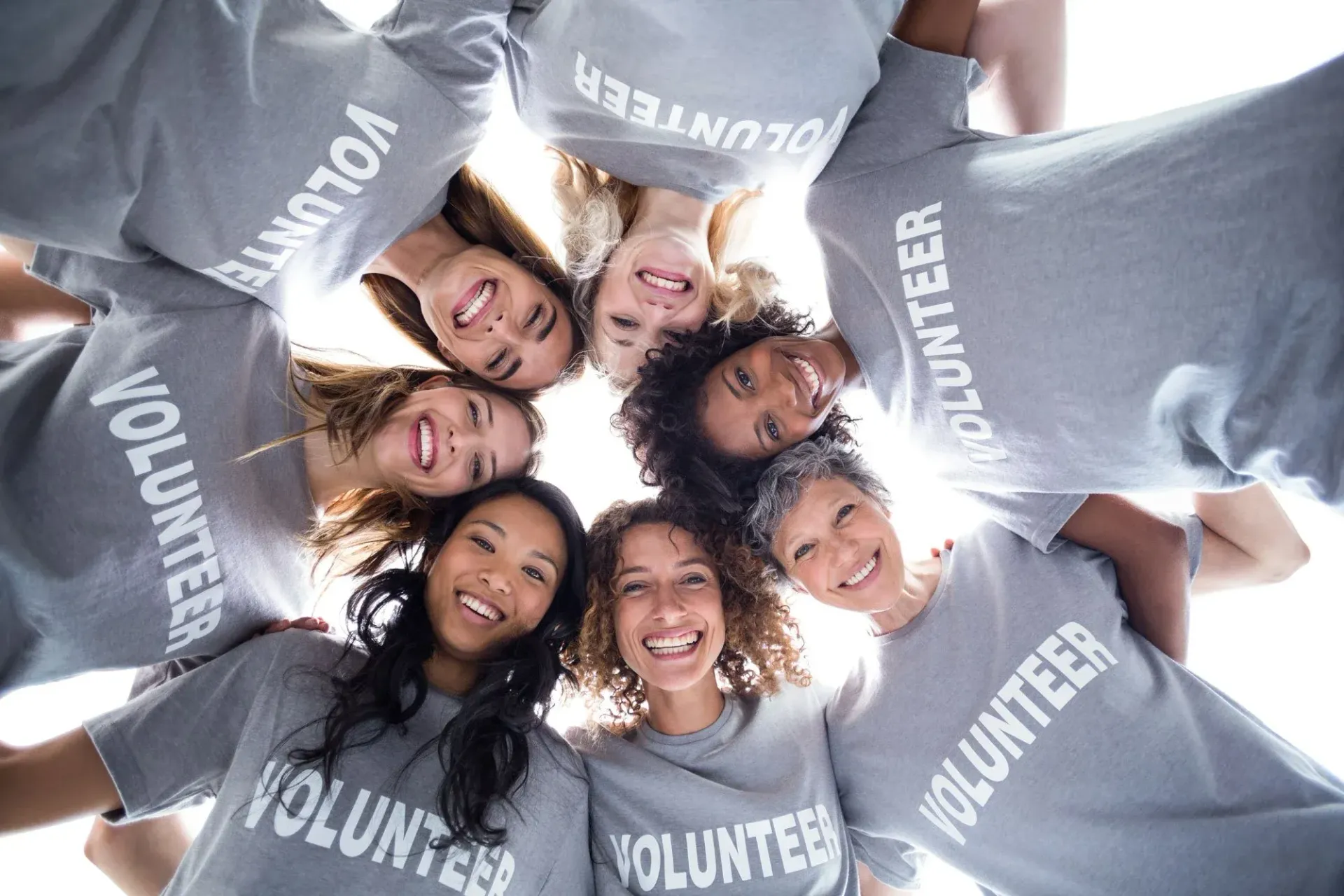 How Volunteering Helps You Build Leadership and Teamwork Skills