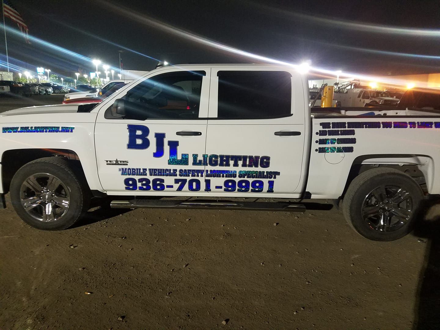 BJL White Service Truck