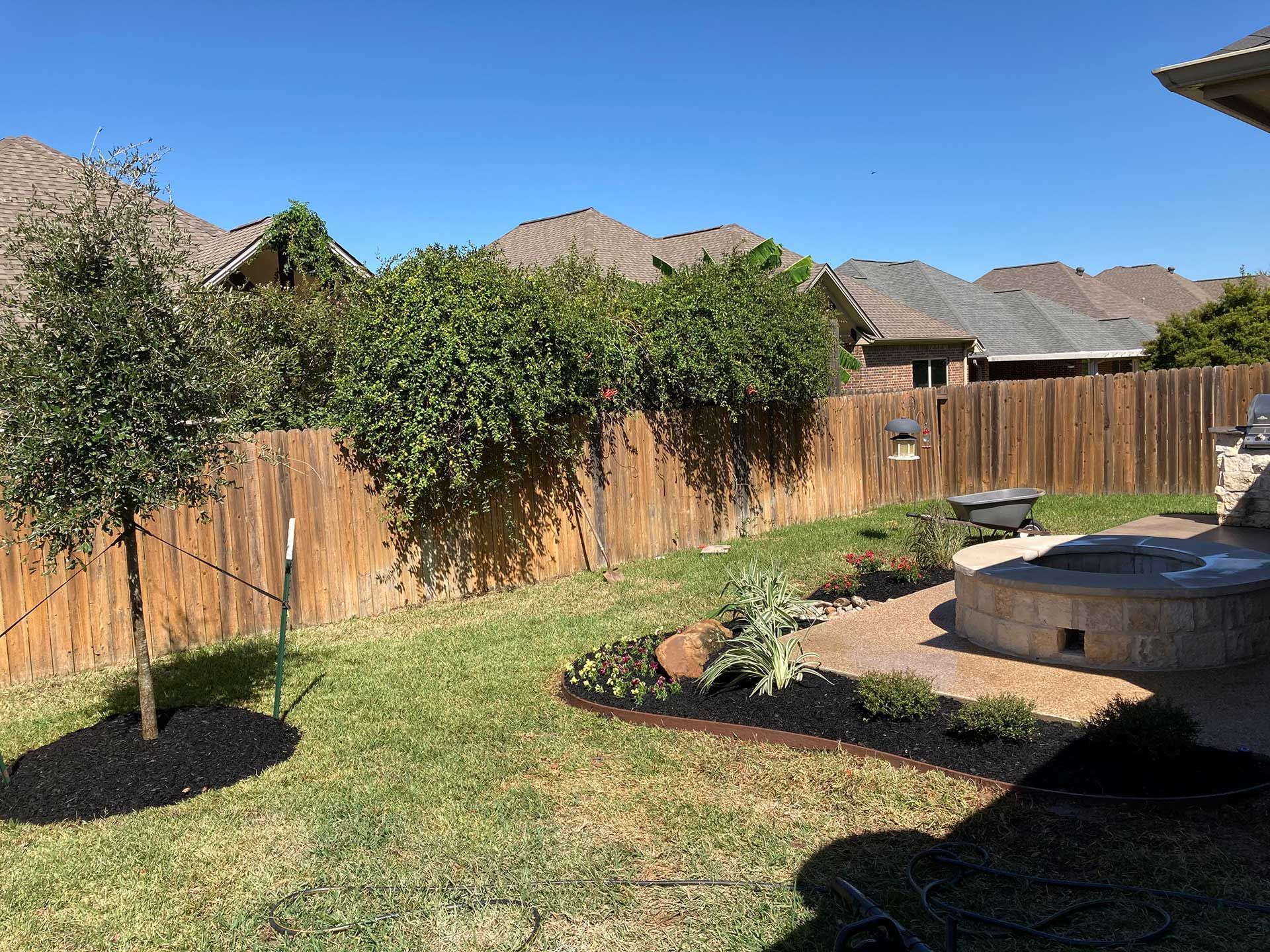 Landscaping & Lawn Care 23