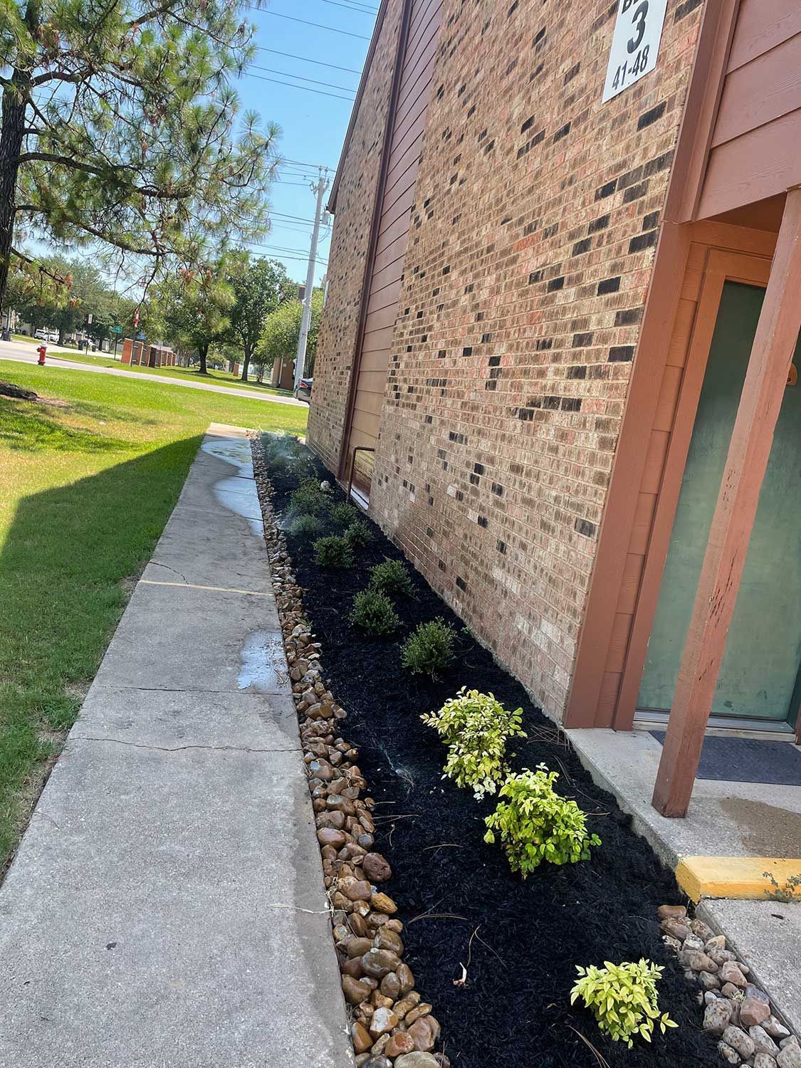 Landscaping & Lawn Care 21