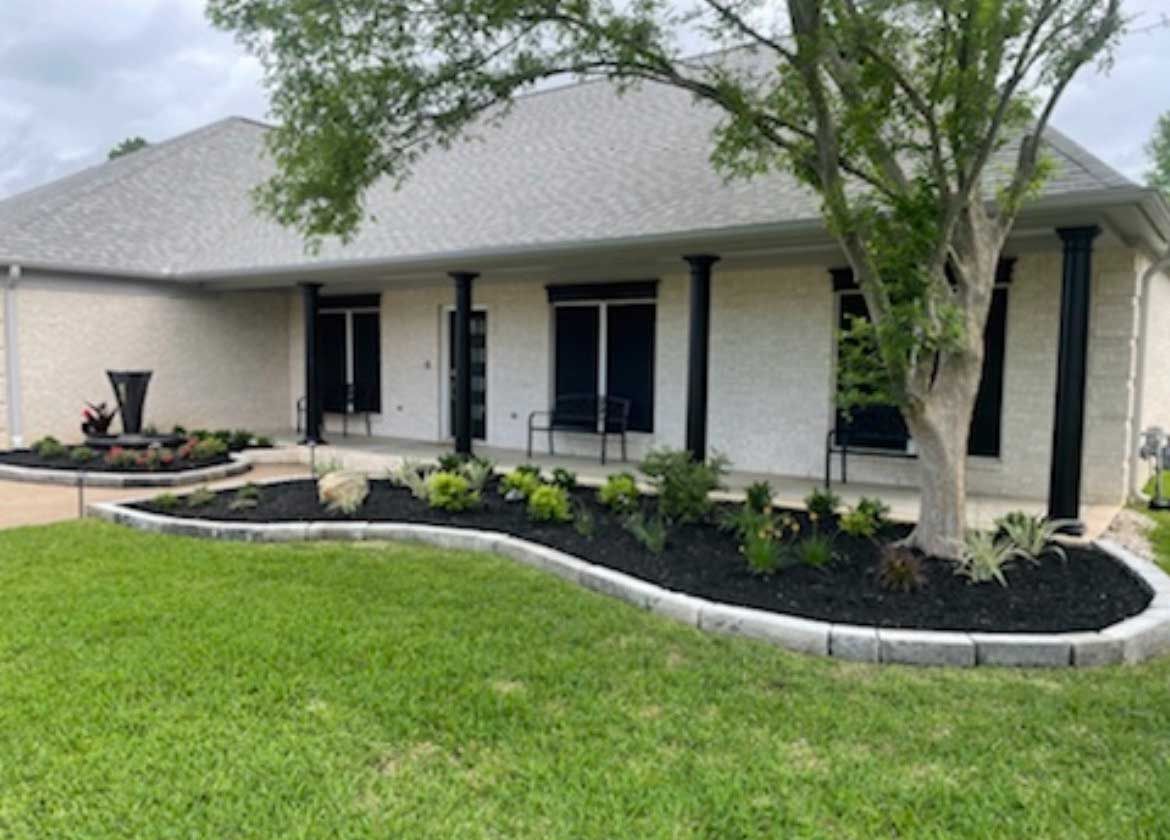 Landscaping & Lawn Care 8