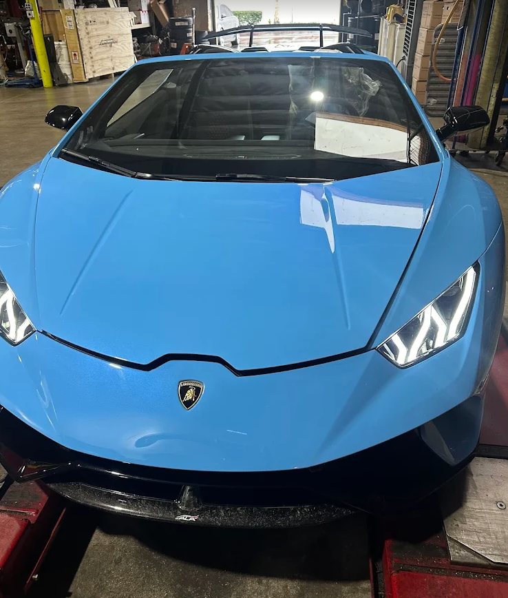Lamborghini windshield replacement