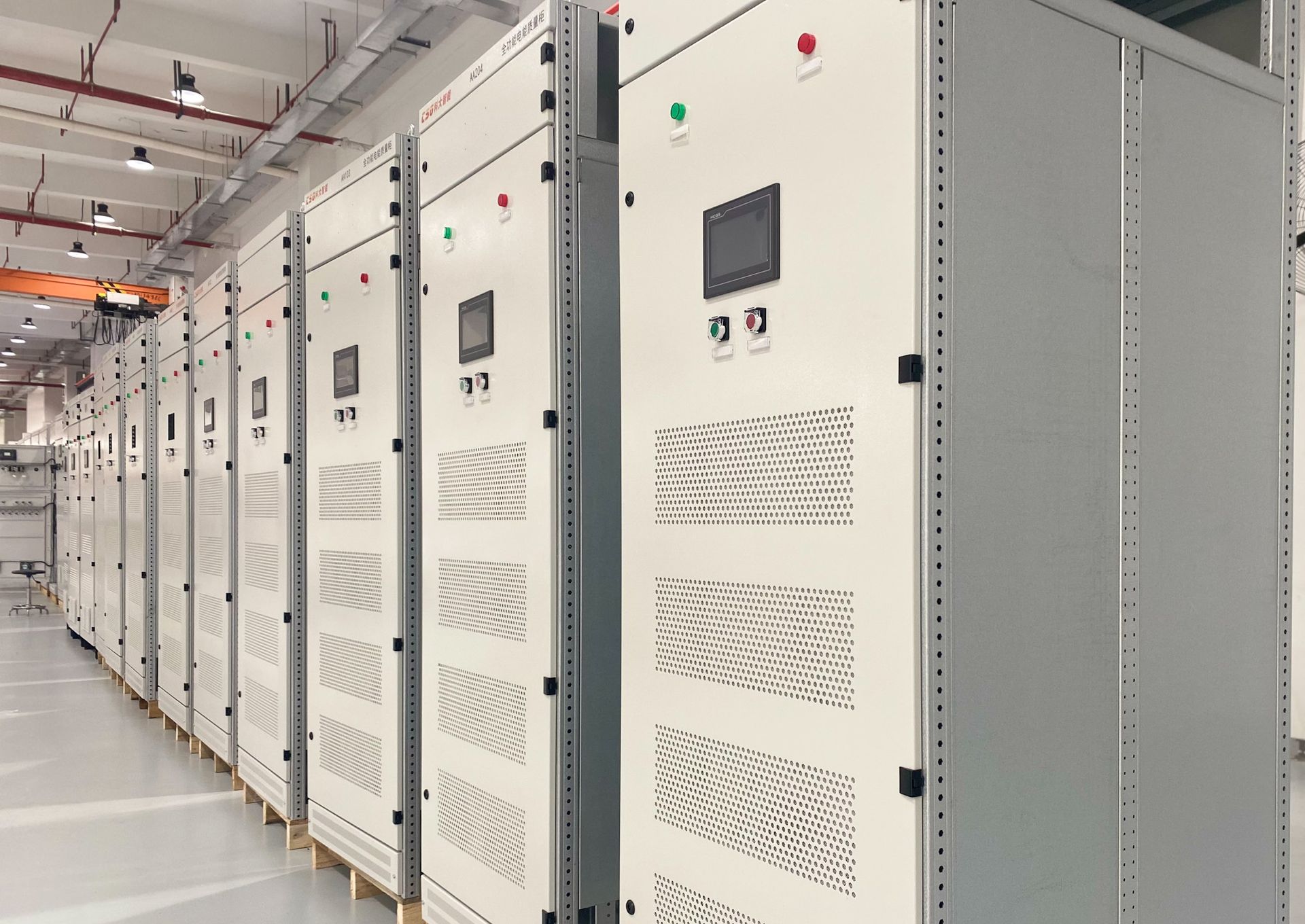 active-harmonic-filter-in-a-row-quality-energy-factory