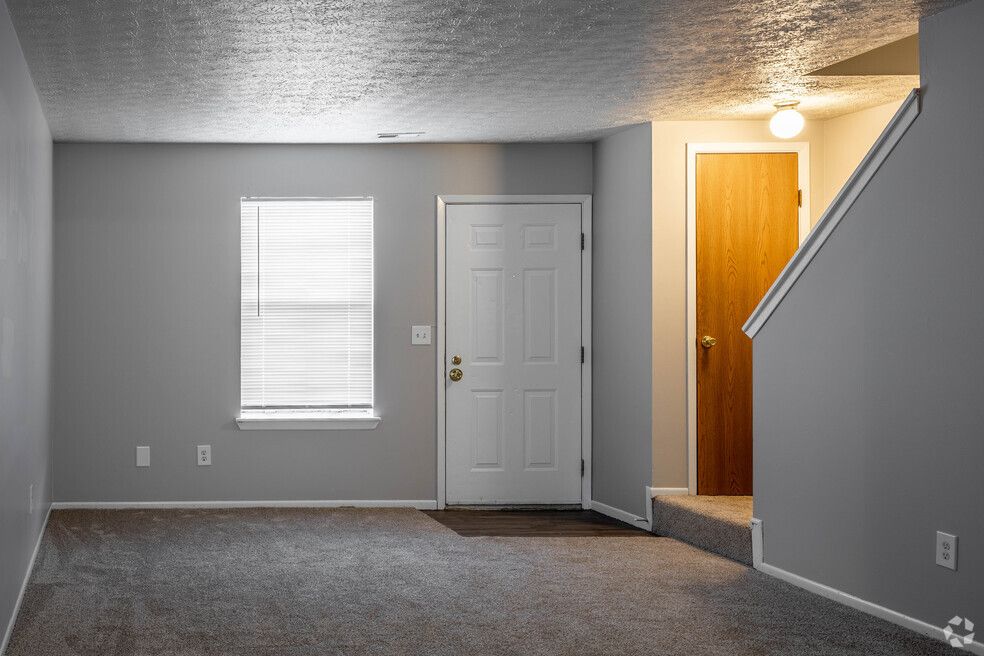 Columbus, OH Apartments for Rent / Grove City Townhomes