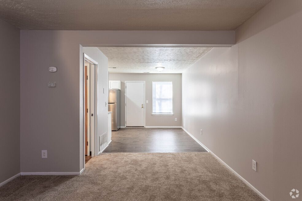 Columbus, OH Apartments for Rent / Grove City Townhomes