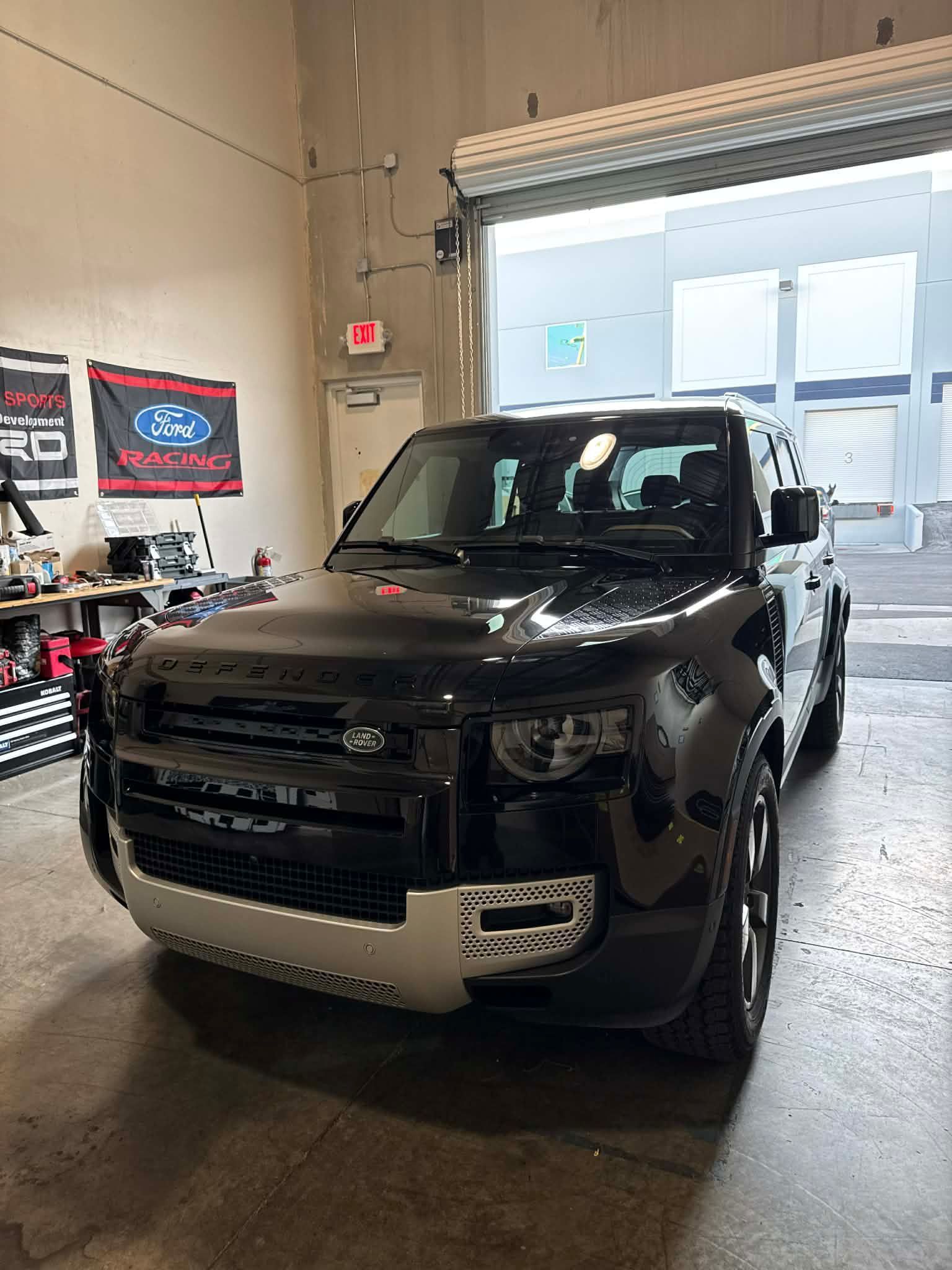Land Rover windshield replacement in Las Vegas, NV Land Rover windshield replacement in Las Vegas, NV