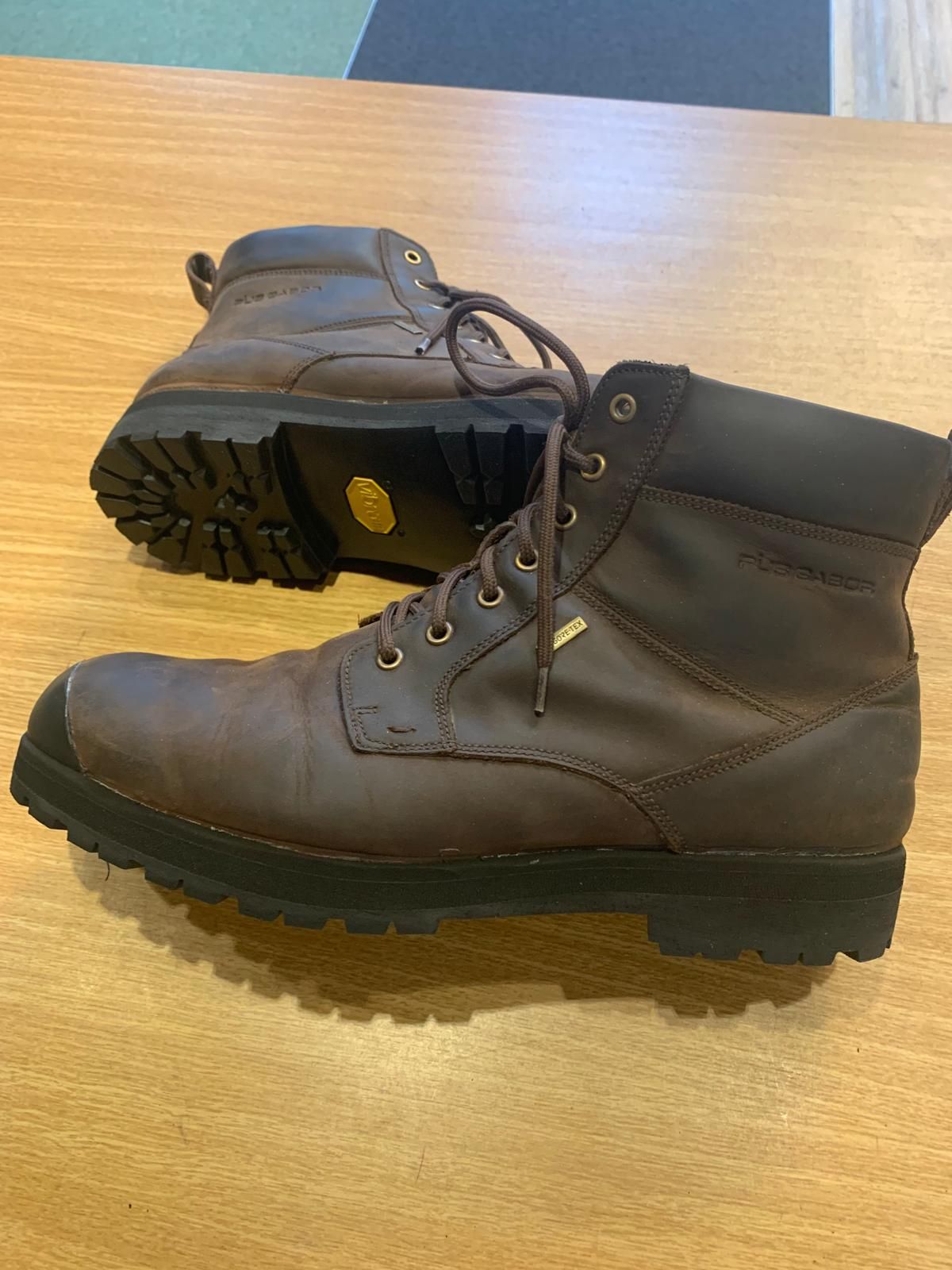 Bergschuhe Bergschuhe ReparaturReparatur
