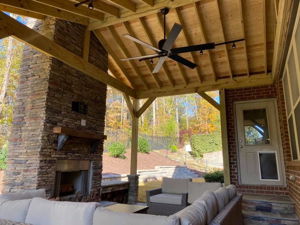 Outdoor Kitchen