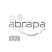 Logo gris « abrapa » avec les mots « sensible partages de vie » et une petite icône de boîte de mission