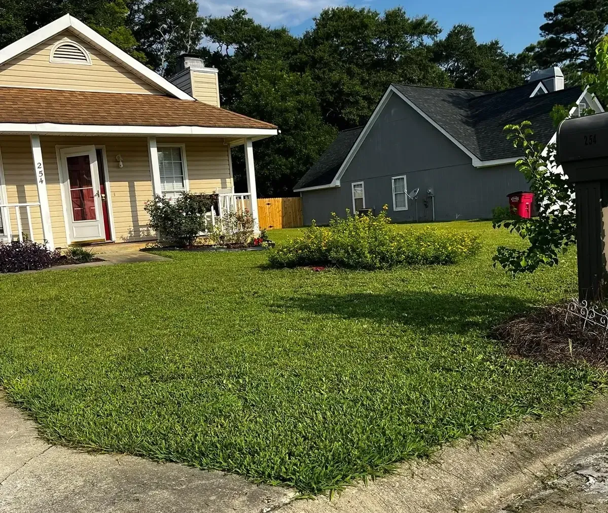 Atlanta yard after lawn care from Junkstar Services 