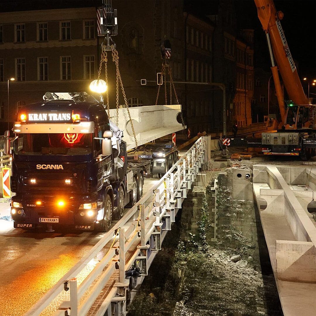Scheffknecht Autokran, Doppelhub Montfortbrücke