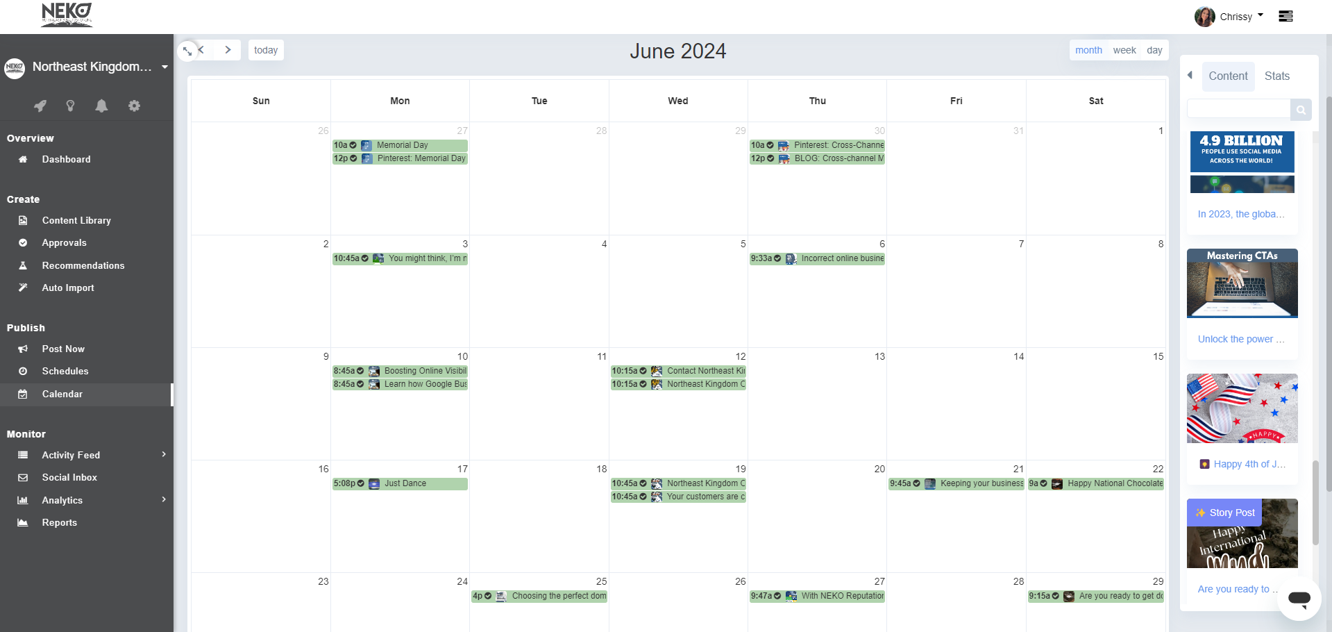 Calendar view with events marked in green.