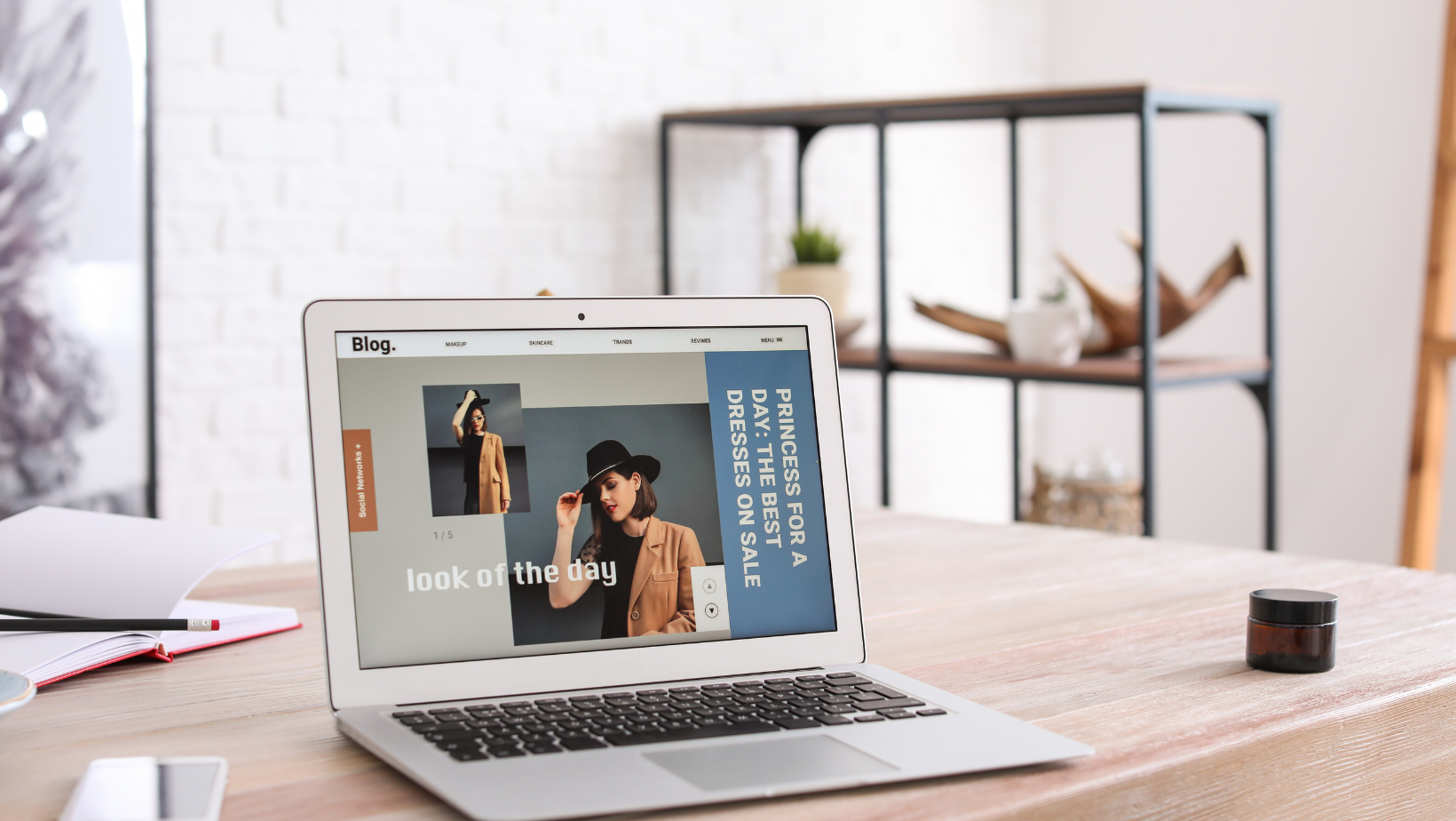 The landing page of fashion blog.