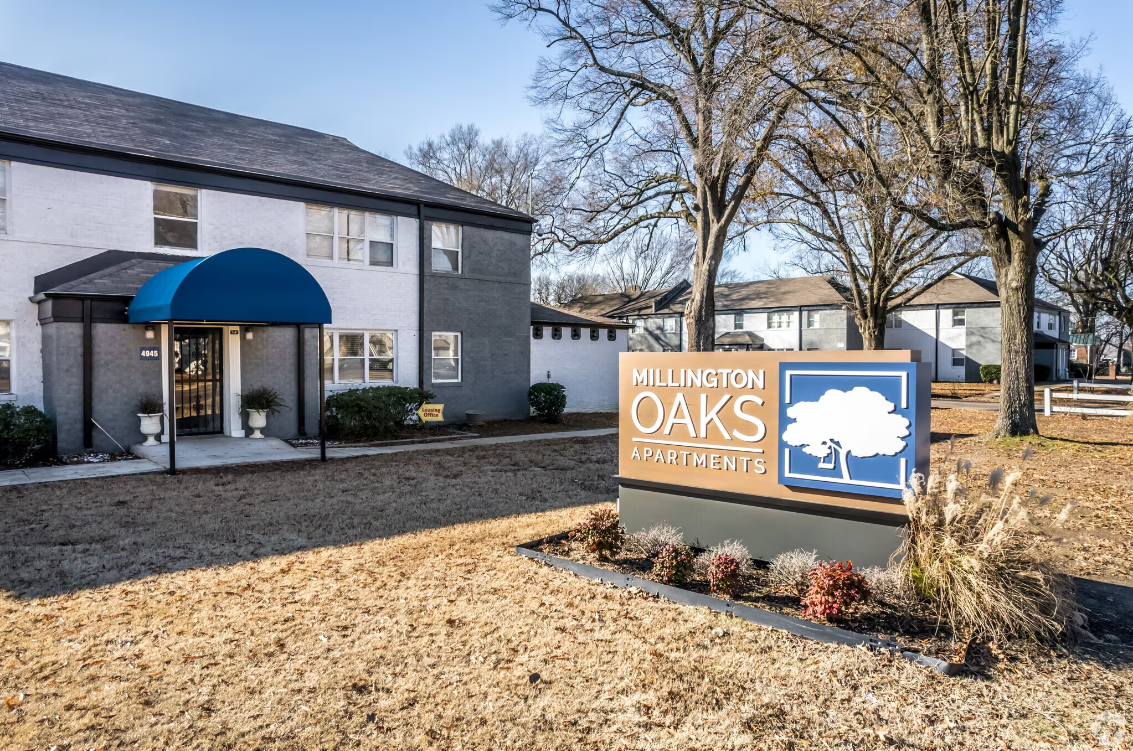 millington oaks exterior 3