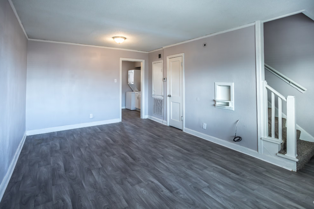 millington oaks living room