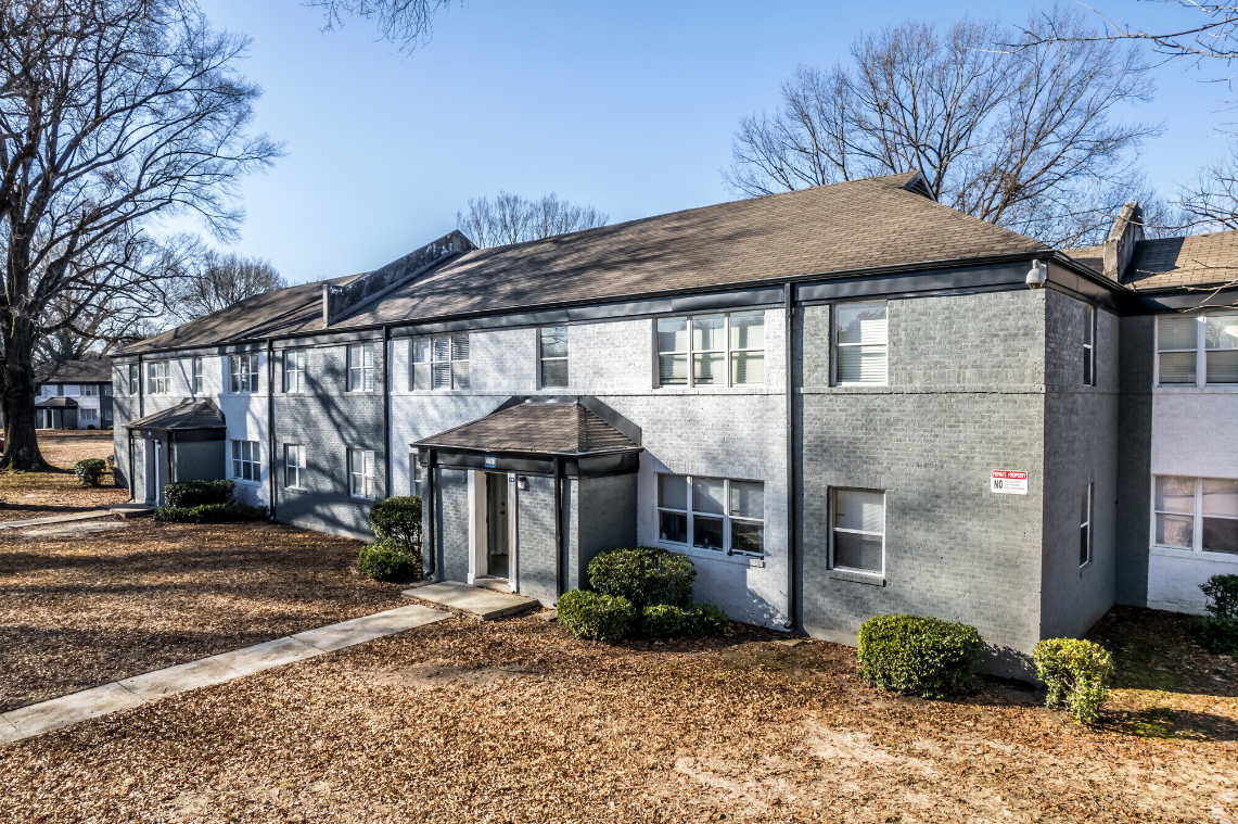 millington oaks exterior 1