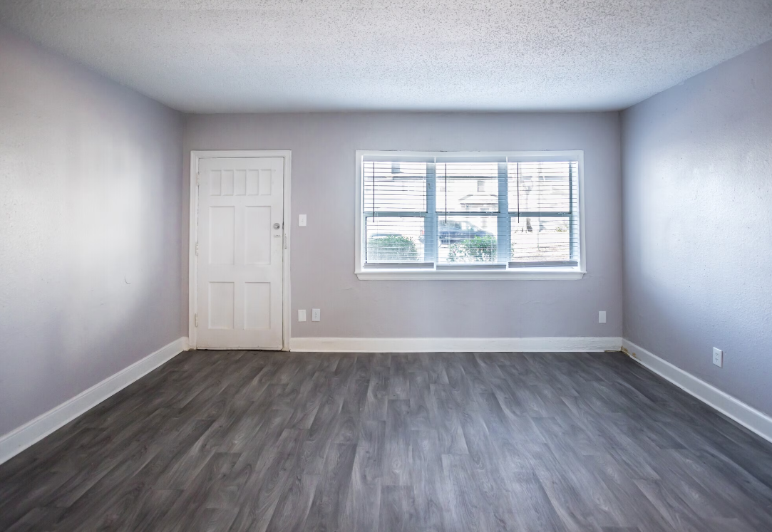 millington oaks living room 1