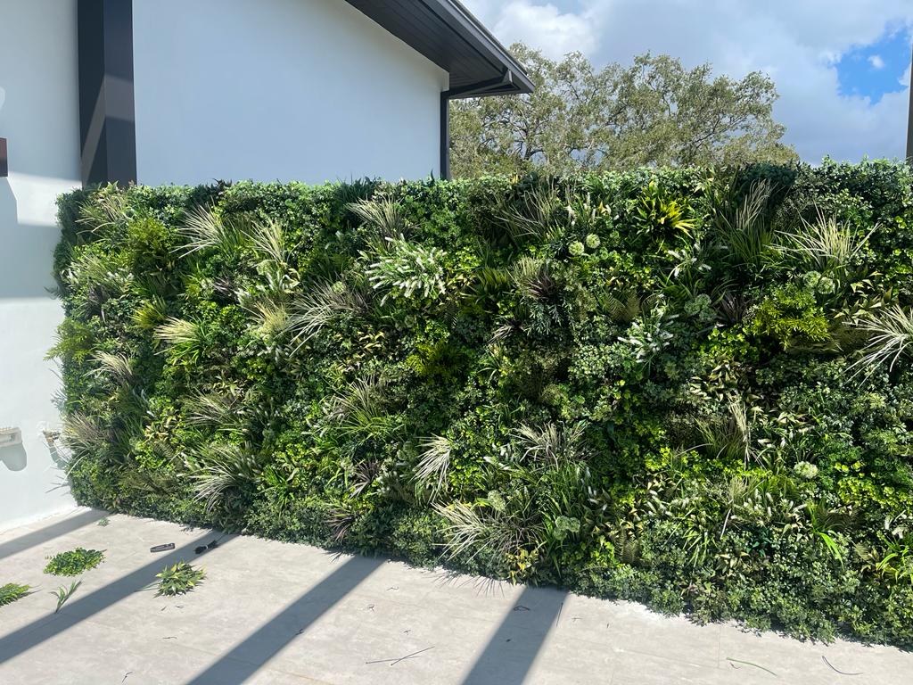 Green walls - Artificial Plants in wall