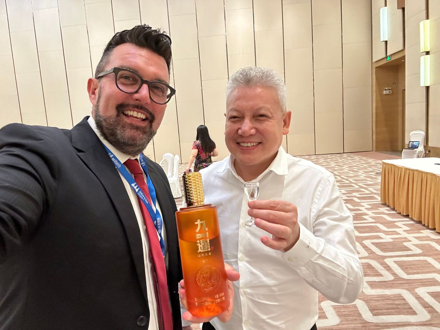 Marco Facchini e produttore di grappa Cinese