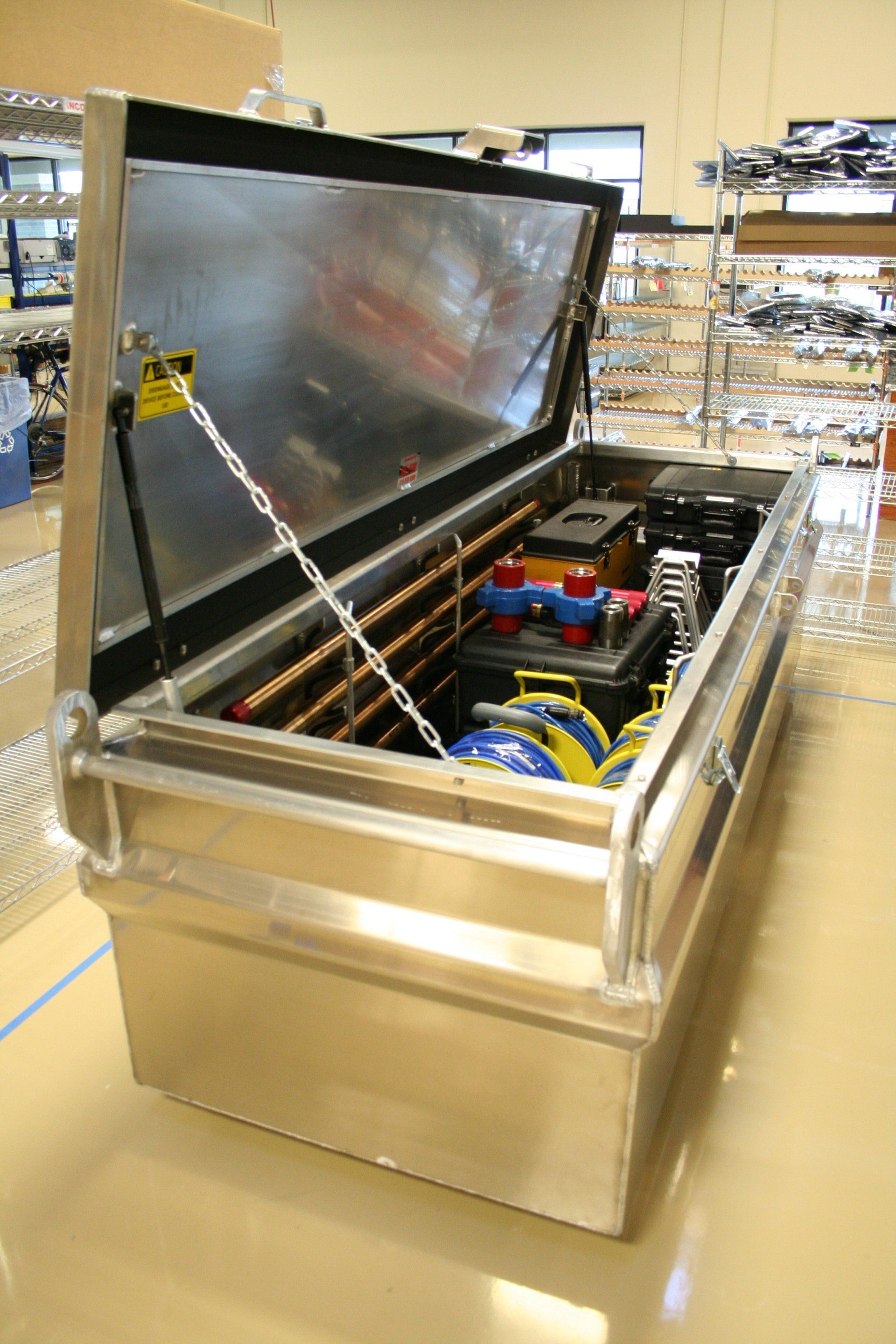 LWD/MWD kit box ready for operations at an oil and gas rig