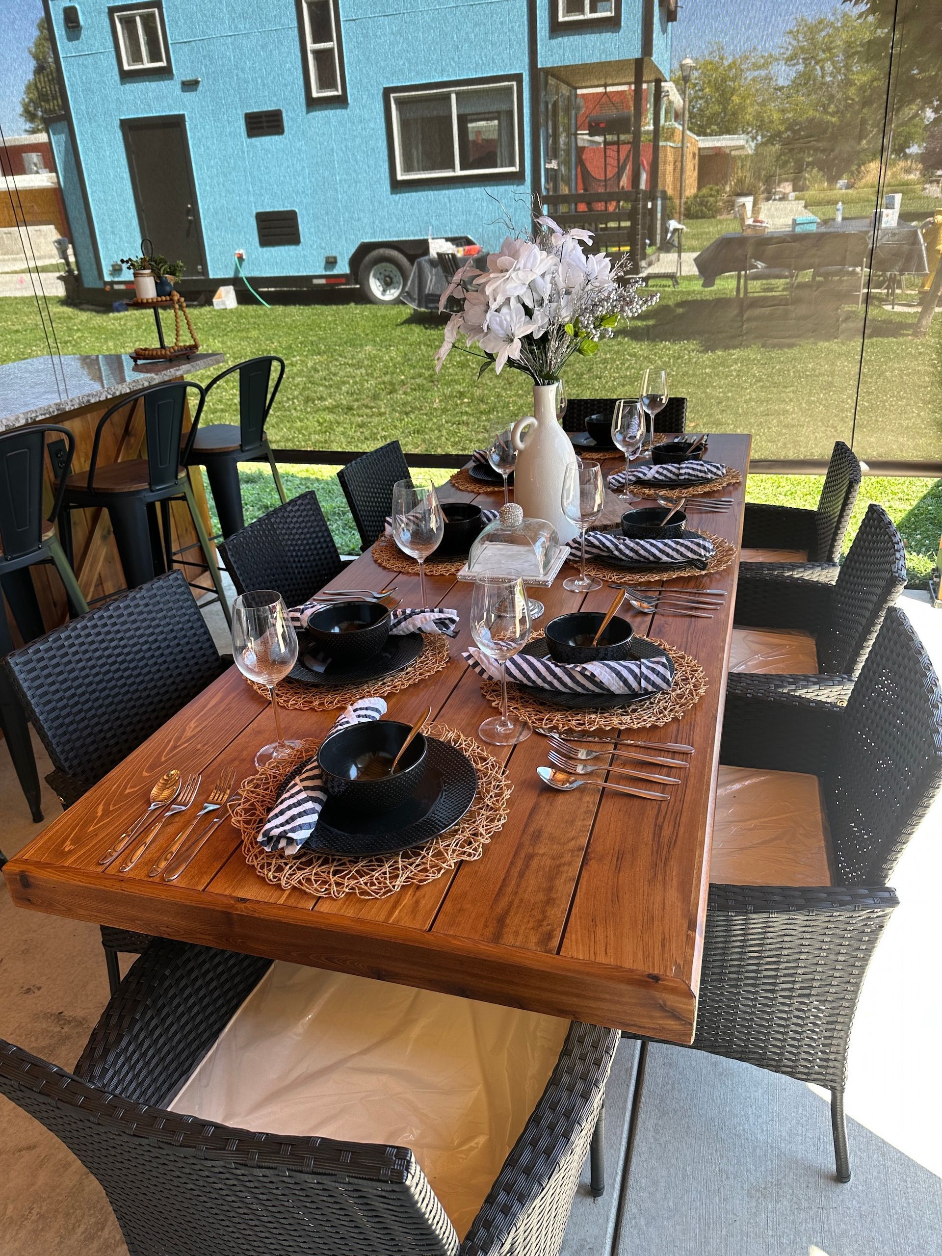 Pavilion Table