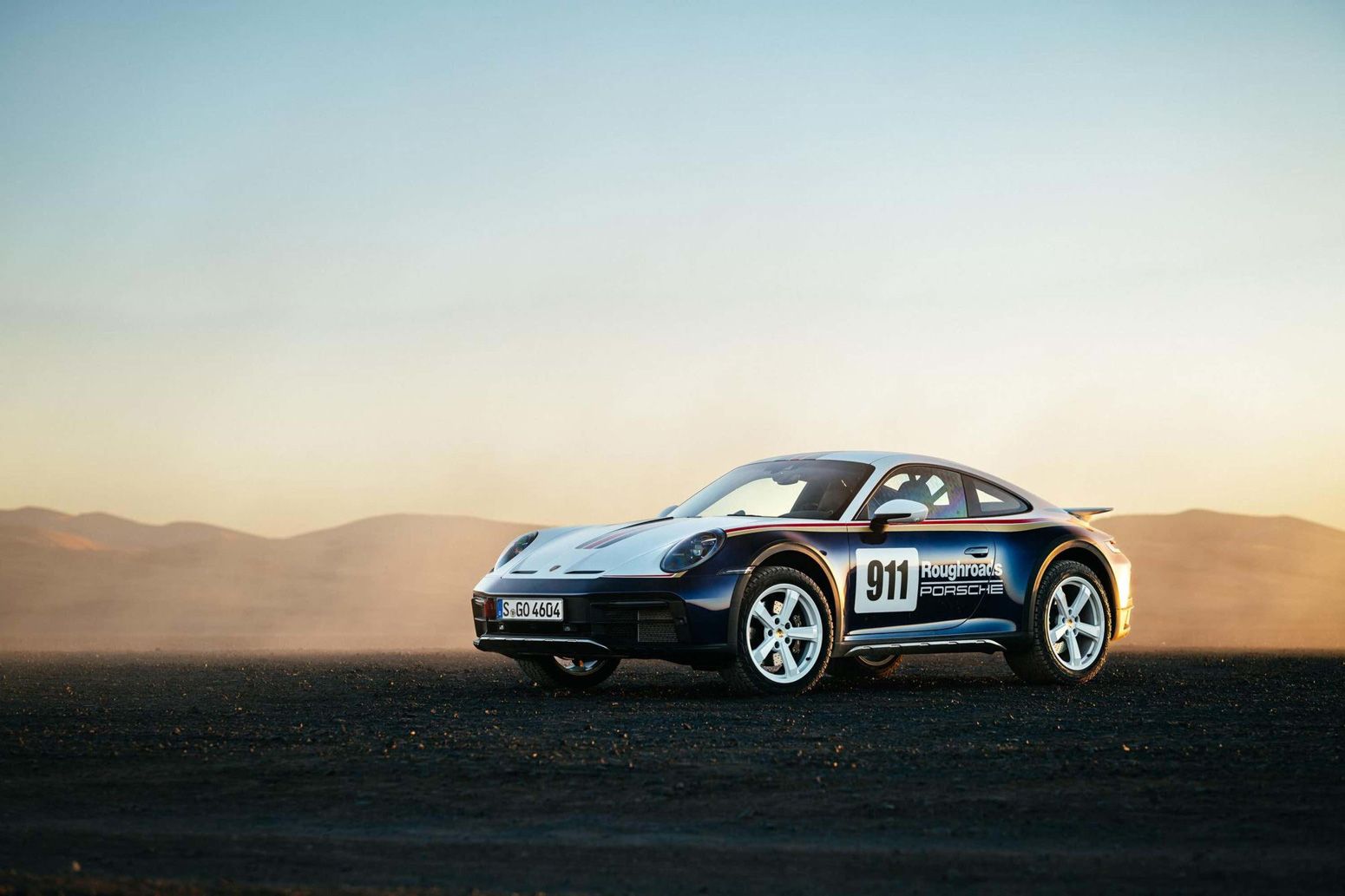 JohnJoe Editorial PA Porche 911