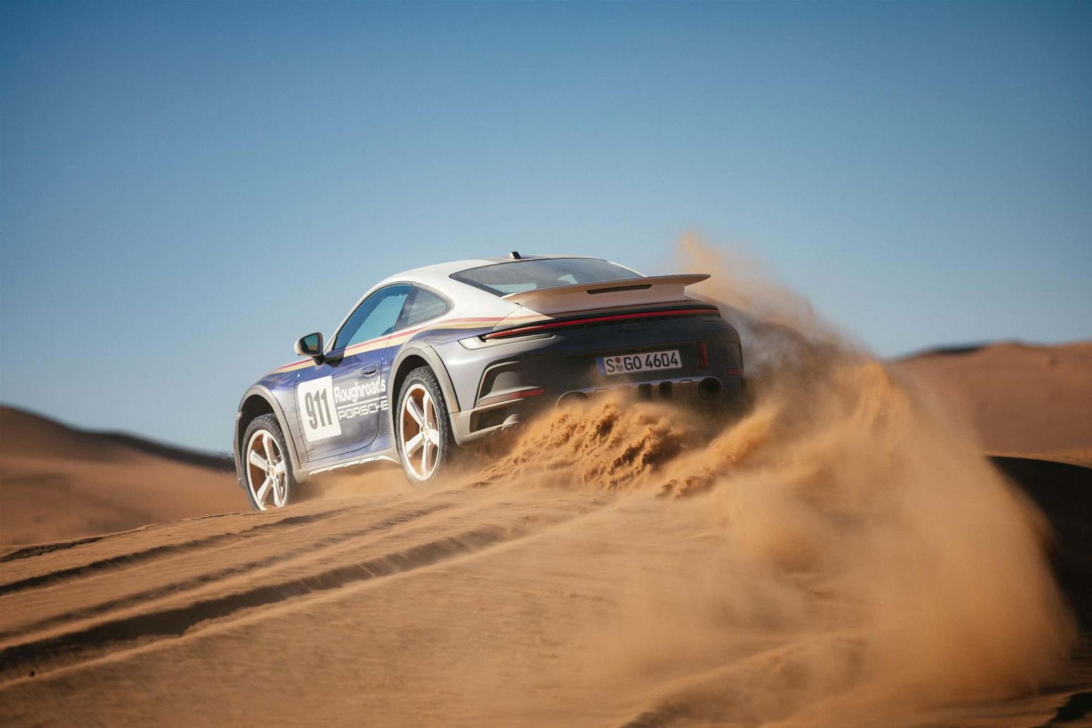 JohnJoe Editorial PA Porche 911 Dakar