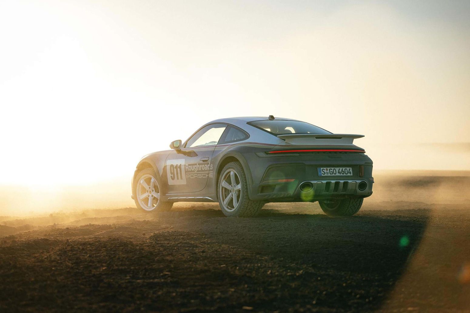 JohnJoe Editorial PA Porche 911