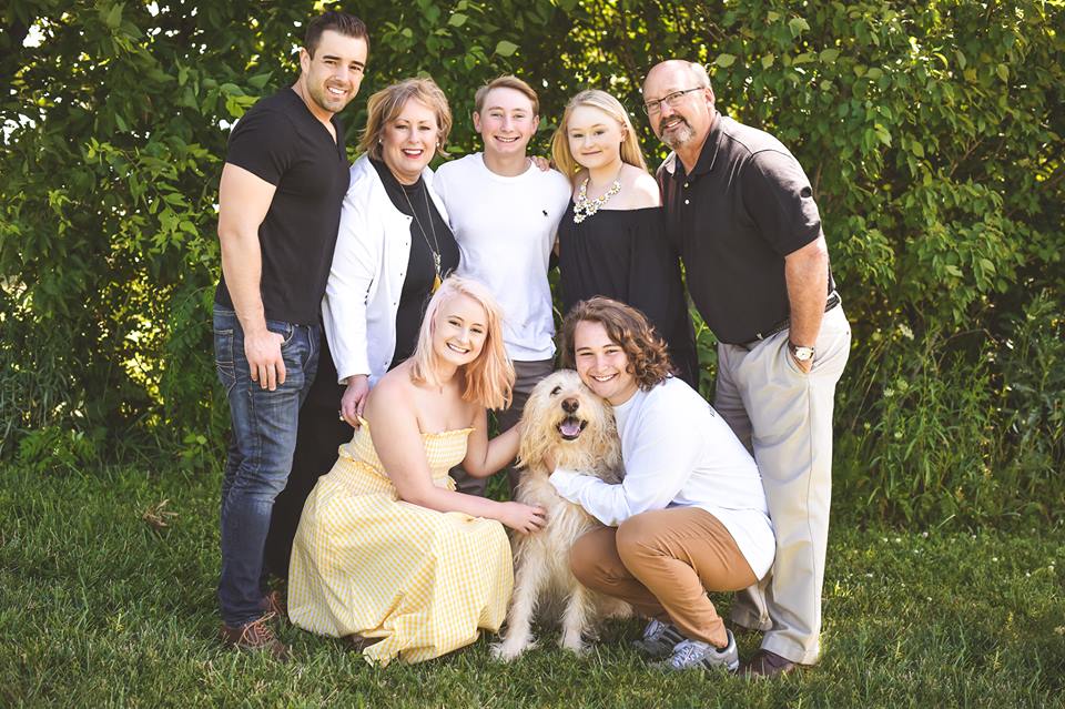 Dickey Funeral Homes Harrisonville & Garden City, MO