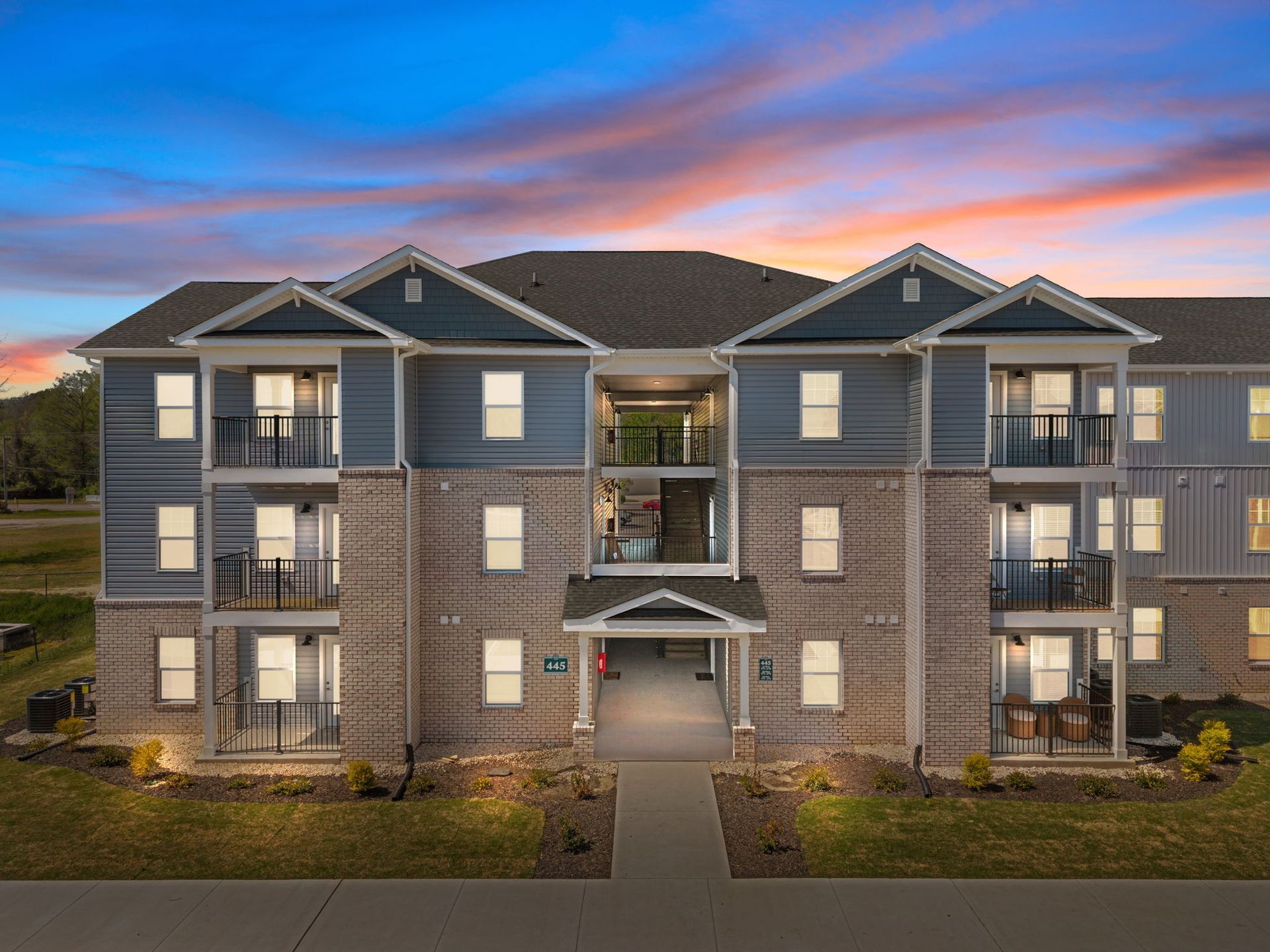 Harbor Village Apartments