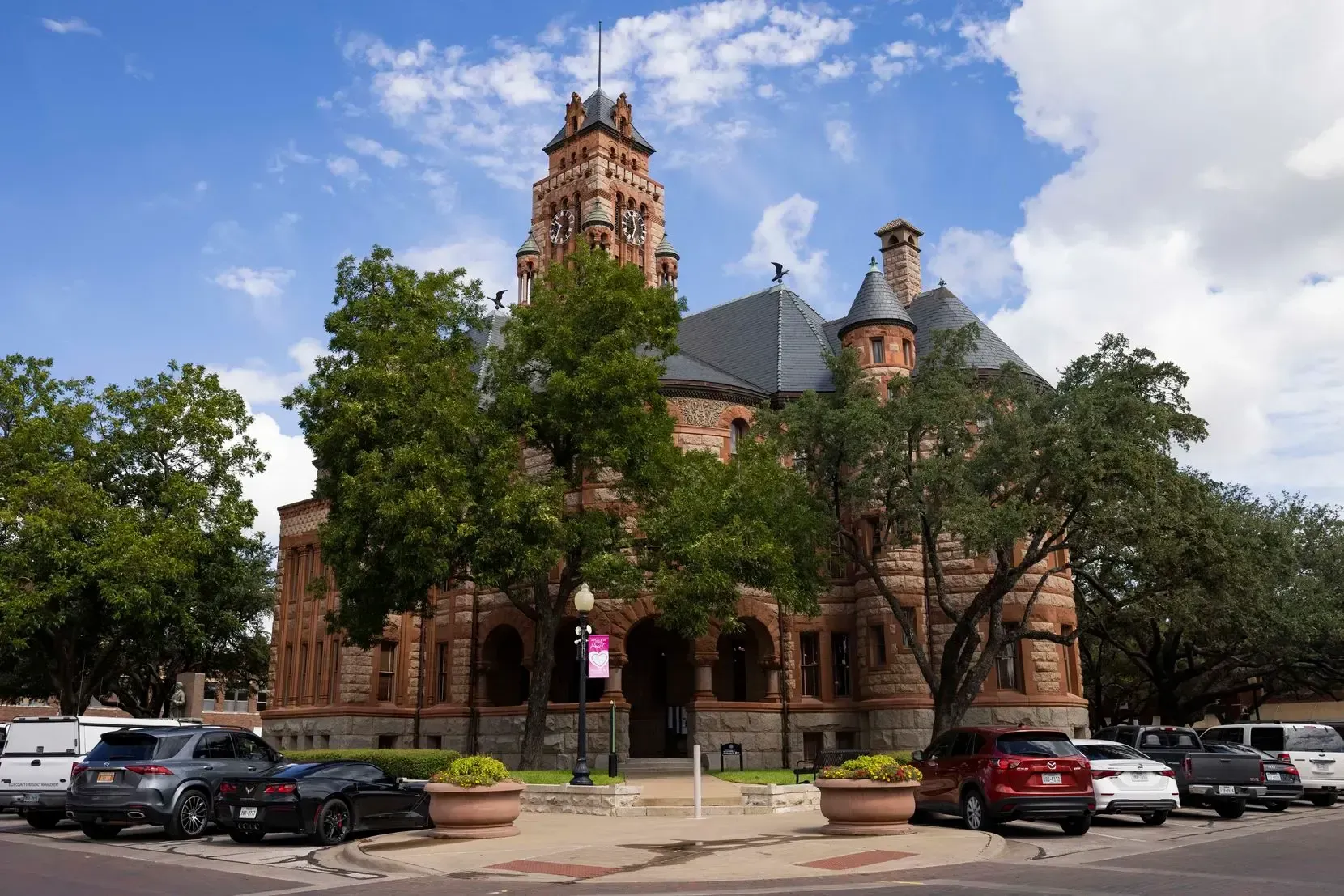Waxahachie, TX
