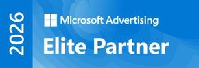 Microsoft Advertising Elite Partner 2026 Logo auf blauem Hintergrund.