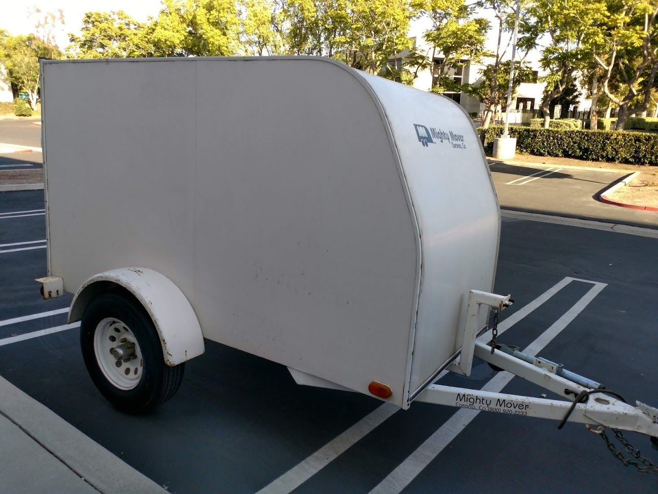 8x4x4 enclosed+ ramp. 2,990# GVWR New Tires