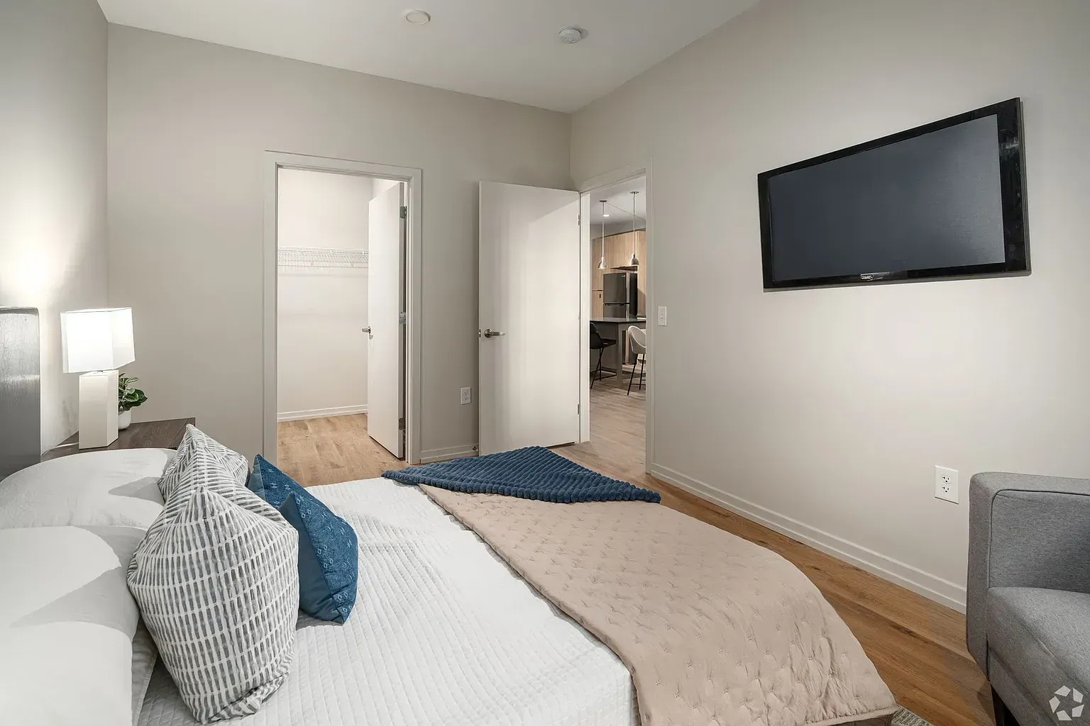 Two Bedroom Apartment in Philadelphia