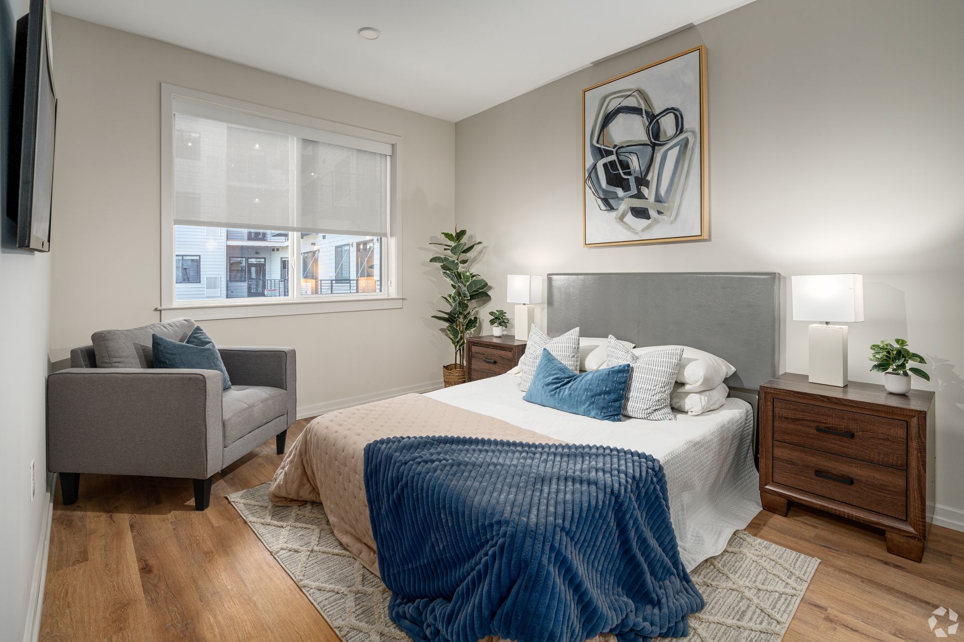 Studio apartment photo in Philadelphia