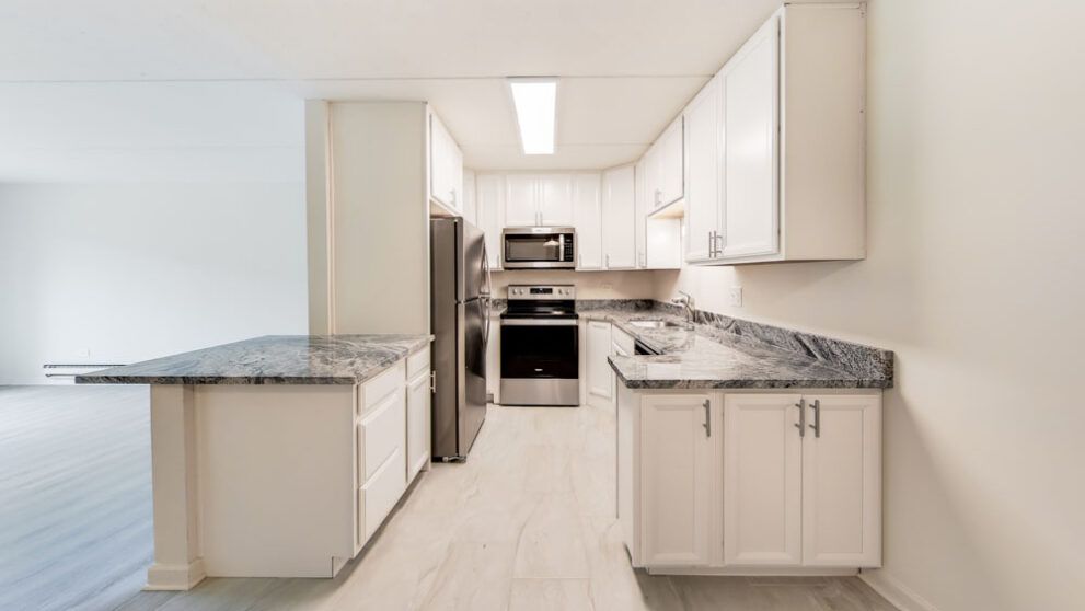 Glen West Living kitchen photo