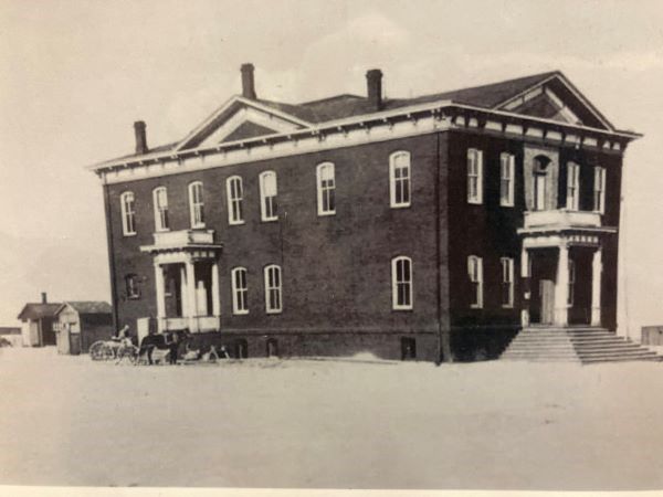 Esmerelda (Mineral County Courthouse) Nevada